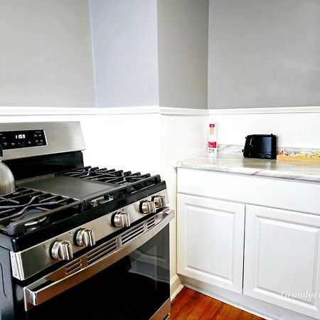 Villa Lovely! Near Cleve Clinic/Uh/Cwru/Dwntwn W/Porch Cleveland Exterior foto
