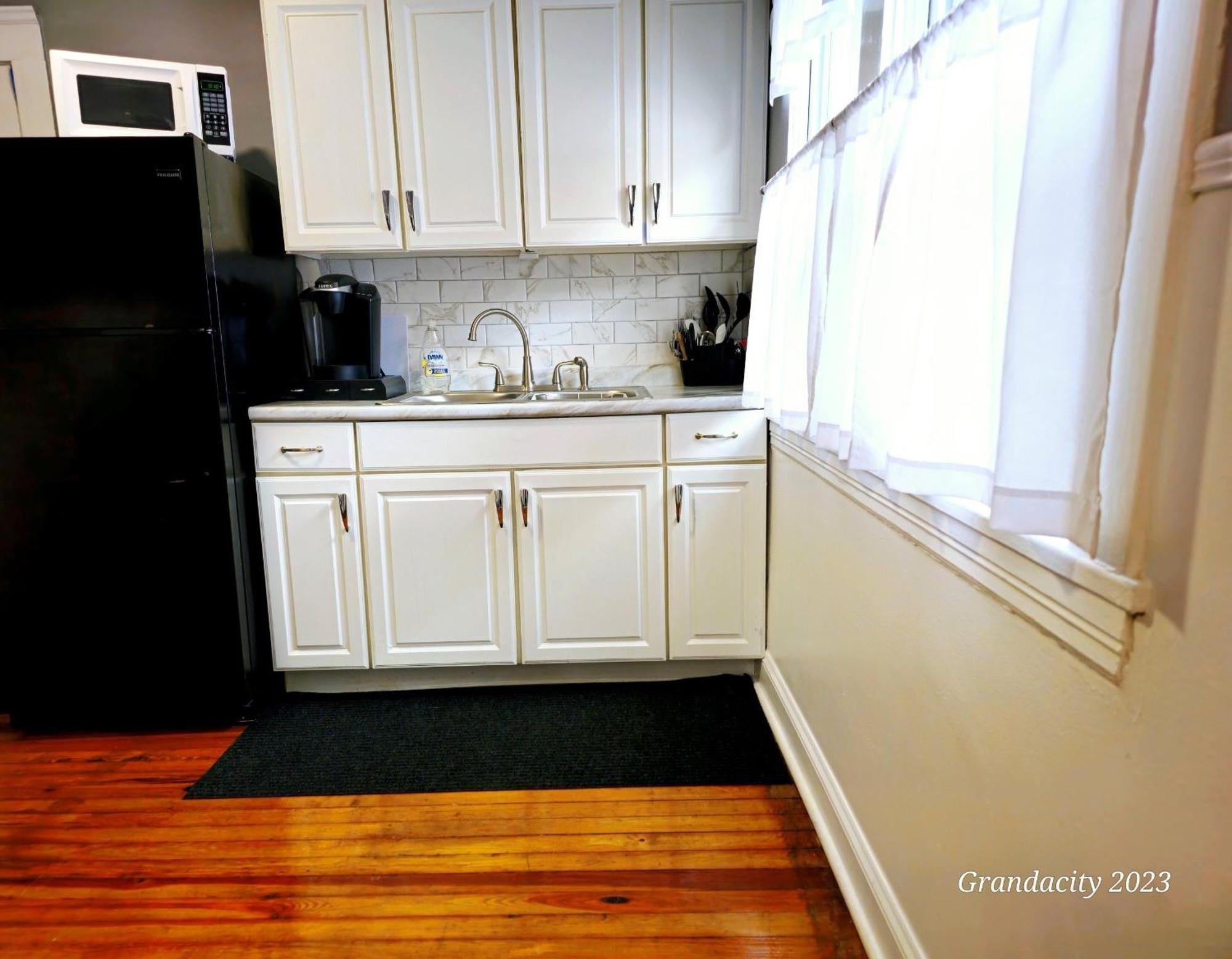 Villa Lovely! Near Cleve Clinic/Uh/Cwru/Dwntwn W/Porch Cleveland Exterior foto